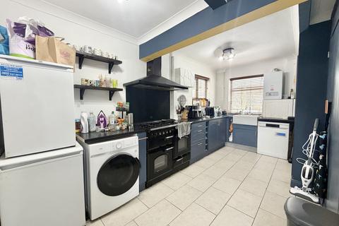 3 bedroom end of terrace house for sale, Poole BH12