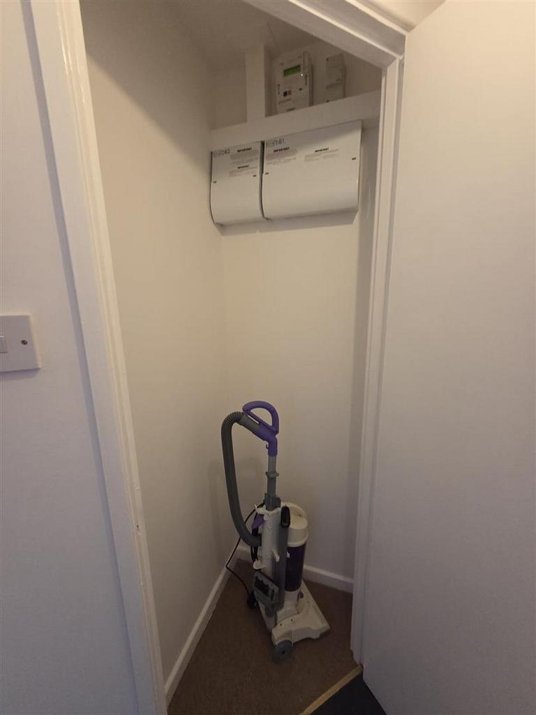 Flat 1 , 85 old snow hill - 3.jpeg