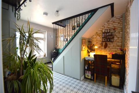 2 bedroom chalet for sale, Oxford Road, Rochford, Essex