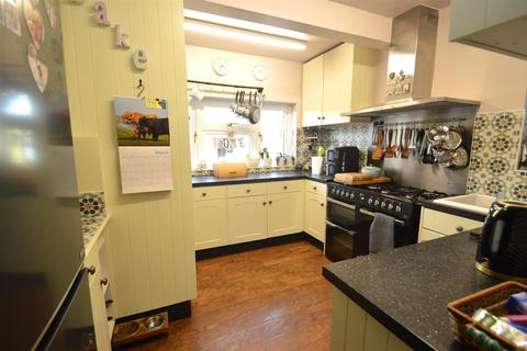2 bedroom chalet for sale, Oxford Road, Rochford, Essex