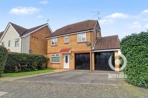 4 bedroom detached house for sale, No Onward Chain - Eller Drive, West Winch, King's Lynn