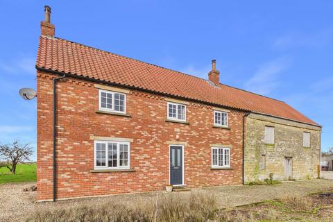 3 bedroom detached house to rent, Malton Road, Pickering, YO18
