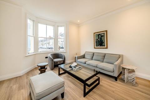 4 bedroom terraced house for sale, Purves Road, London NW10