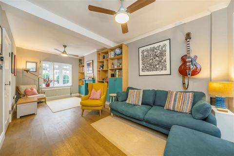 3 bedroom house for sale, York Road, Teddington TW11