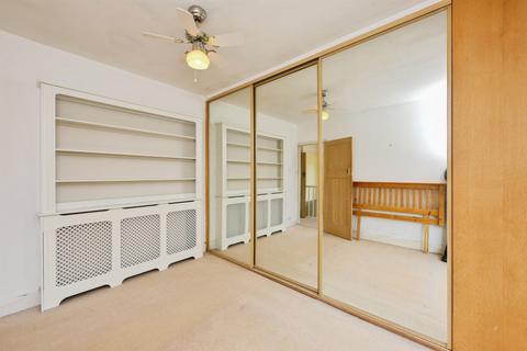 3 bedroom semi-detached house for sale, Briar Road, Watford