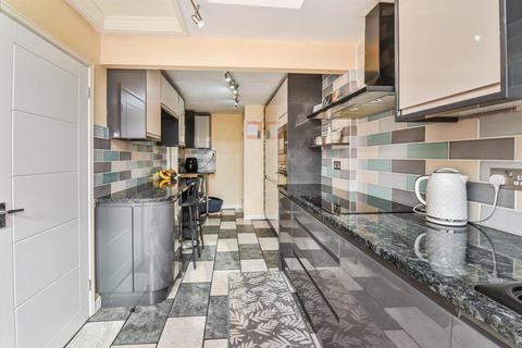 3 bedroom end of terrace house for sale, Stourton View, FROME