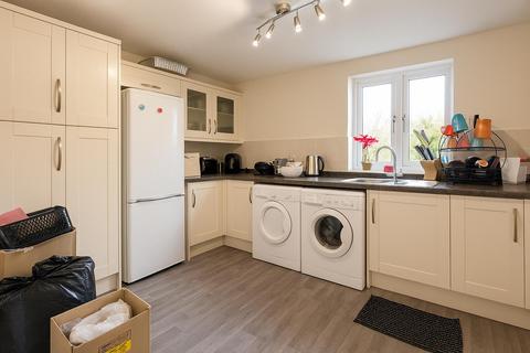 2 bedroom apartment to rent, Ducklington Lane, WITNEY