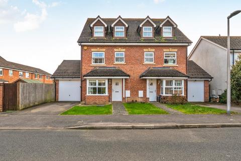 undefined, Fusiliers Place,  Thatcham,  RG19