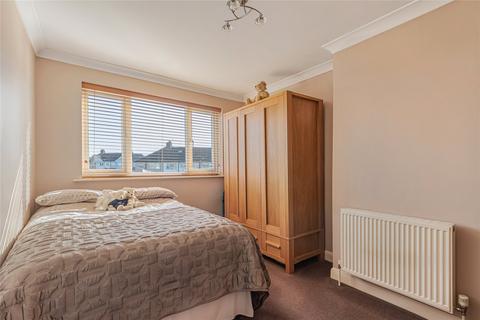 3 bedroom terraced house for sale, Buckingham Avenue, South Welling, Kent, DA16
