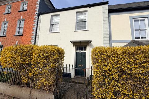 3 bedroom house to rent, St James Square, Monmouth, NP25