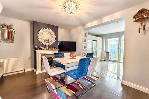 3 bedroom semi-detached house for sale, Crescent Drive, Orpington BR5