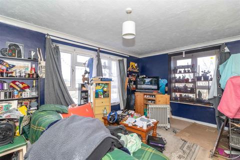 1 bedroom flat for sale, Clifton Road, Worthing