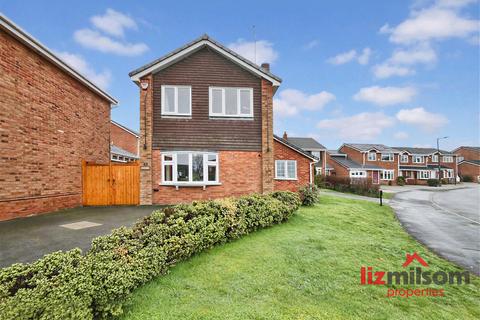 3 bedroom detached house for sale, Nightingale Drive, Woodville DE11