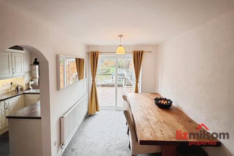 3 bedroom detached house for sale, Nightingale Drive, Woodville DE11