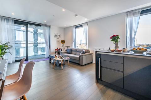 1 bedroom apartment to rent, The Dumont, Albert Embankment, SE1