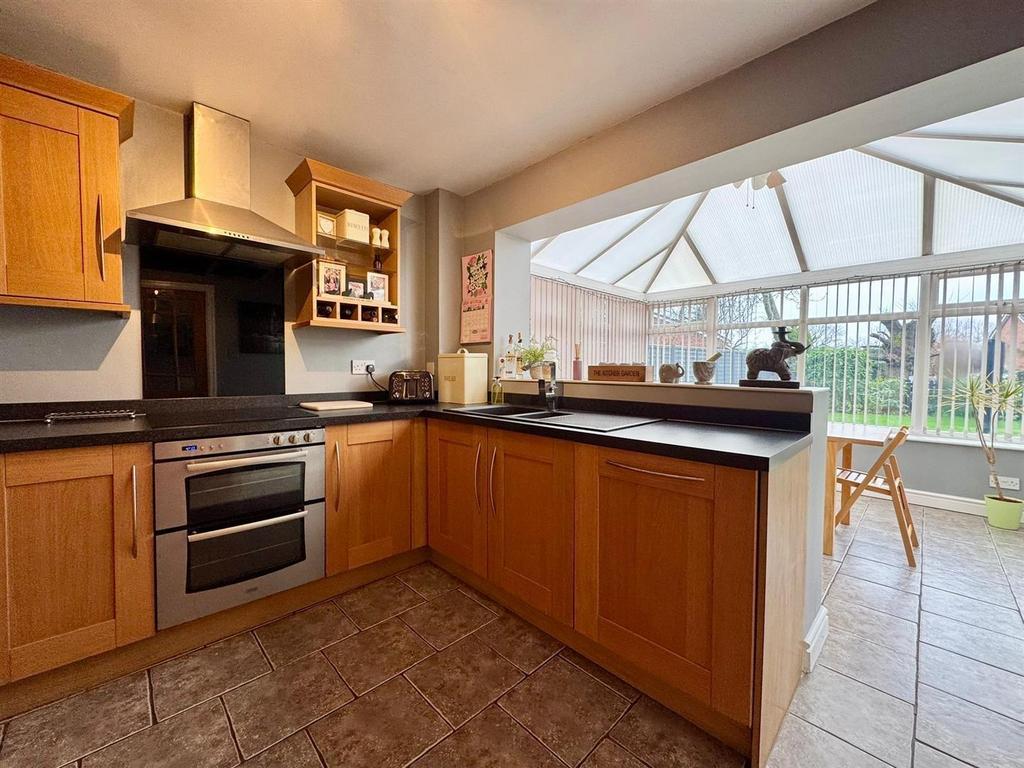 Kitchen into Conservatory.jpeg