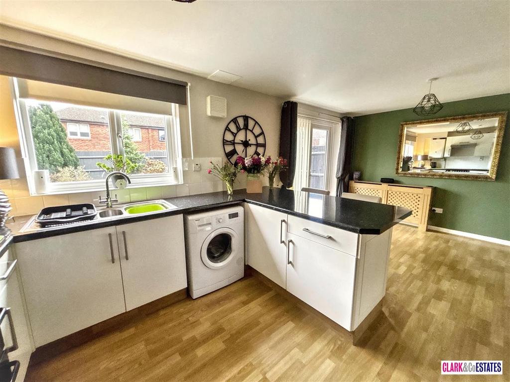 Kitchen diner