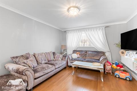 2 bedroom maisonette for sale, Carters Mead, Harlow