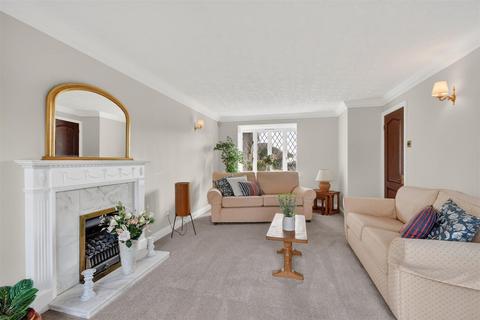 4 bedroom detached house for sale, Kitty Garth, Wheldrake, York