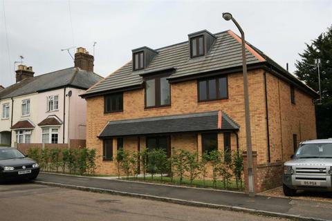 undefined, Longfield Road, Tring