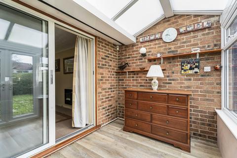 2 bedroom detached house for sale, Friars Field, Northchurch, Berkhamsted, HP4