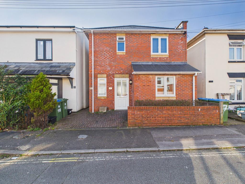 2 Bedroom Ground Floor Flat for Sale