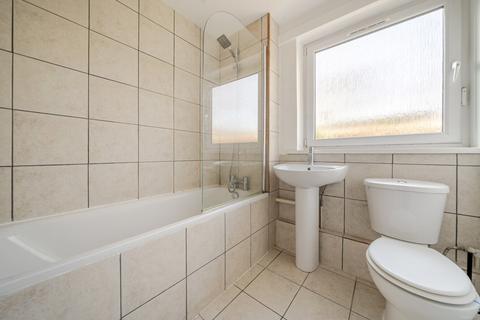 1 bedroom flat to rent, Ericcson Close, London, SW18