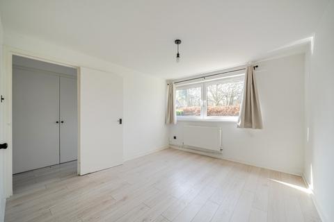1 bedroom flat to rent, Ericcson Close, London, SW18