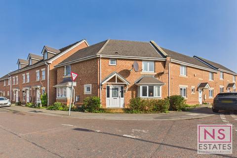3 bedroom terraced house for sale, Maddren Way, Linthorpe, Middlesbrough, TS5