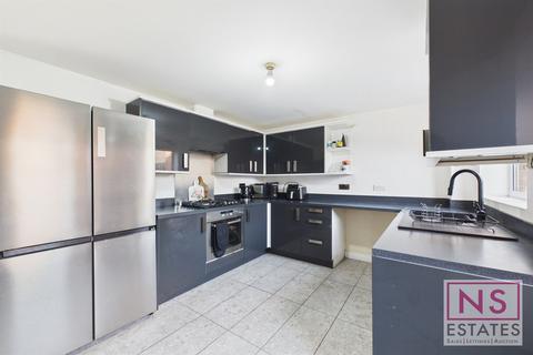 3 bedroom terraced house for sale, Maddren Way, Linthorpe, Middlesbrough, TS5