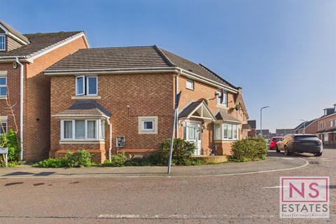 3 bedroom terraced house for sale, Maddren Way, Linthorpe, Middlesbrough, TS5