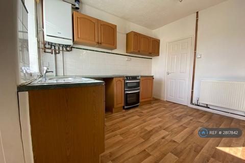 2 bedroom terraced house to rent, Silverdale Road, Nottingham, NG7