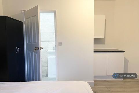 undefined, Newlands Avenue, Southampton, SO15