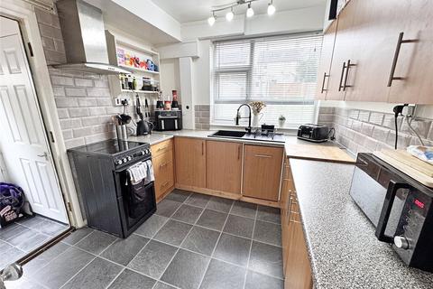 3 bedroom semi-detached house for sale, Howard Crescent, Hednesford, Cannock, WS12