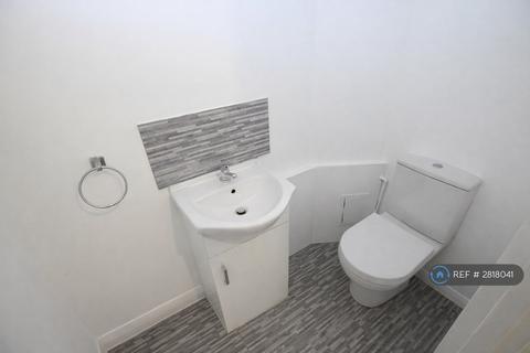 3 bedroom terraced house to rent, Plover Close, Chatham, ME5