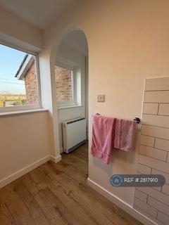 2 bedroom maisonette to rent, St Johns Court, Biggleswade, SG18