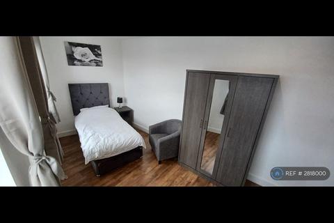 Studio to rent, The Webberley, Stoke-On-Trent, ST1