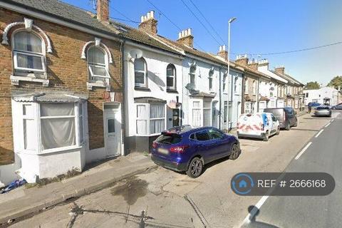 3 bedroom terraced house to rent, Newington Road, Ramsgate, CT12