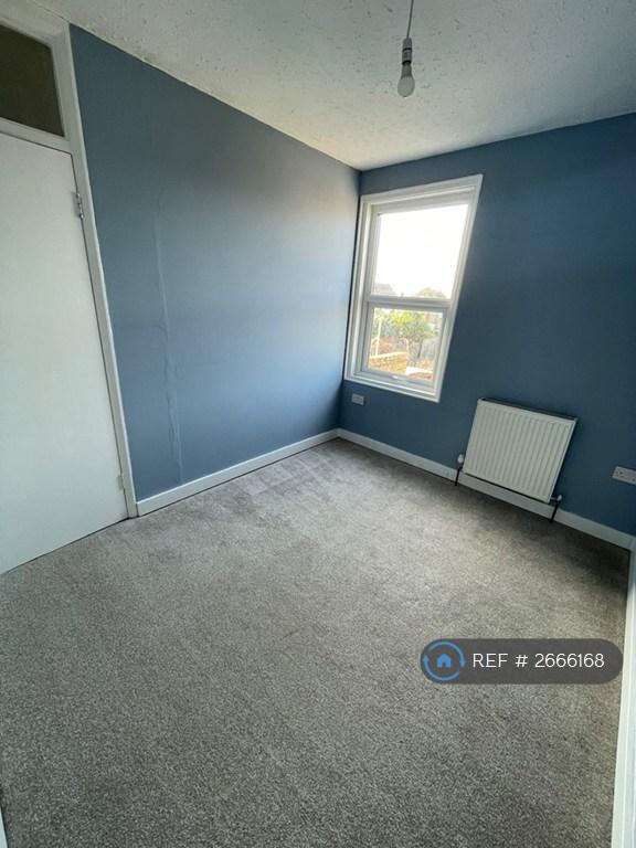 Bedroom 3 (1st Floor)