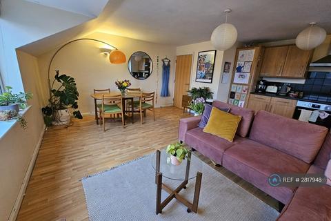 undefined, Savoy Court, Stanningley, Pudsey, LS28