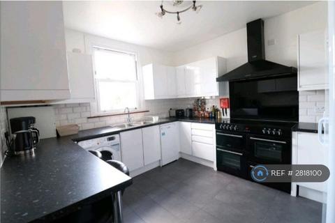 undefined, Brighton Road, South Croydon, CR2