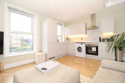 Seaside, Eastbourne BN22