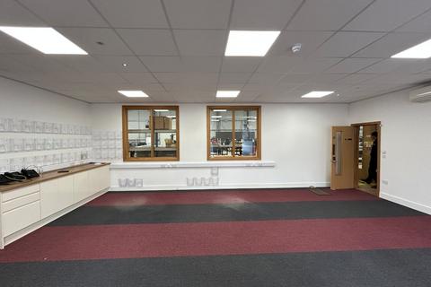 Office to rent - 2 De Havilland Drive, Speke, West Regent Road, Liverpool, L24 8RN