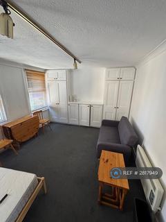 Studio to rent, Whitecross St, London, EC1Y
