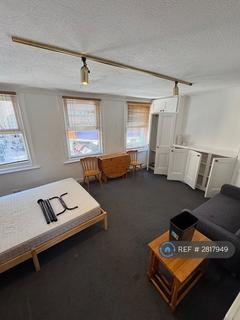 Studio to rent, Whitecross St, London, EC1Y
