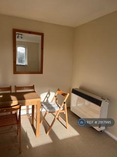 1 bedroom flat to rent, Opal House, Worcester Park, KT4