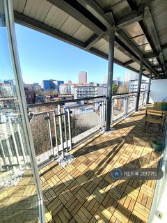 2 bedroom flat to rent, Longleat Avenue, Birmingham, B15