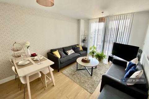 2 bedroom flat to rent, Longleat Avenue, Birmingham, B15