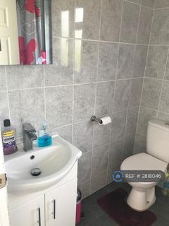 3 bedroom semi-detached house to rent, Laburnum Way, Staines-Upon-Thames, TW19