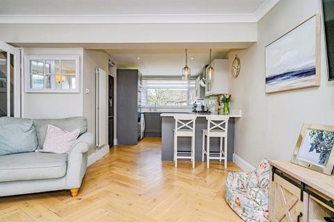 3 bedroom terraced house for sale, Chiltern Road, St. Albans
